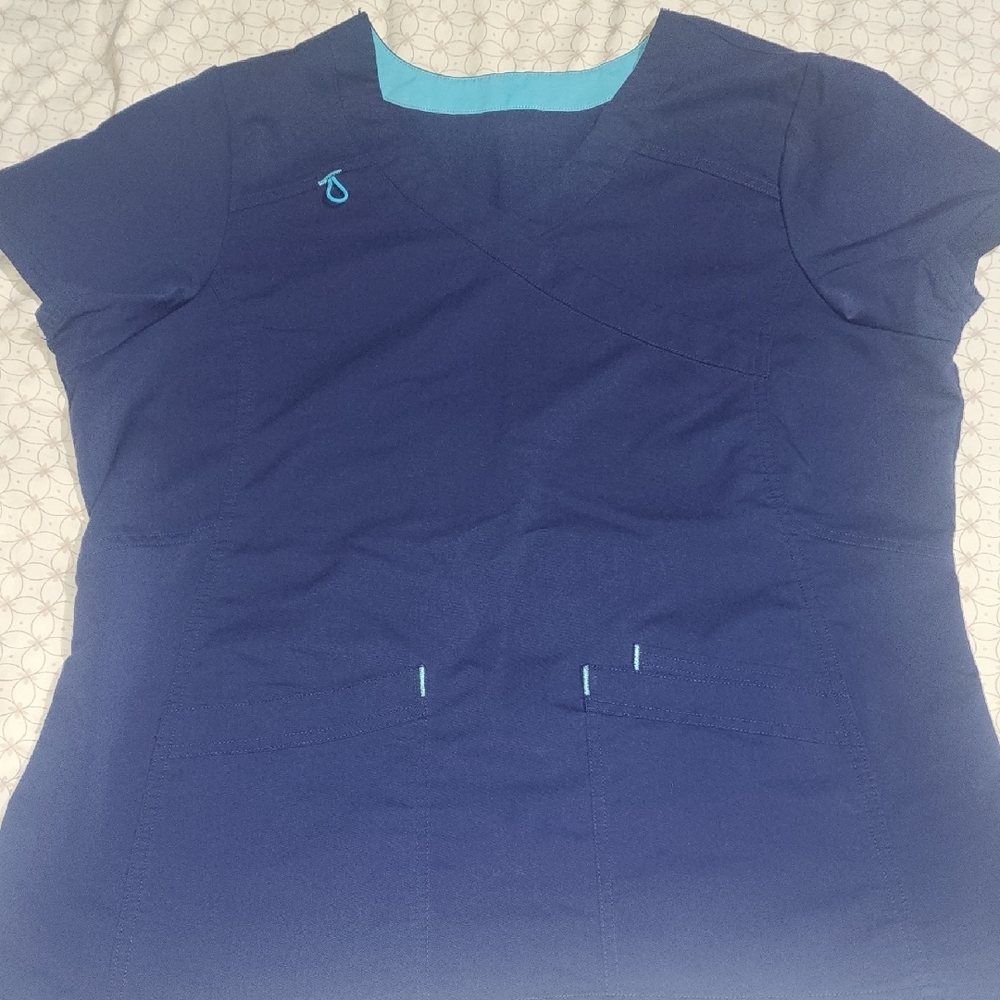 Fitted Blue T-Shirt with Short Sleeves
